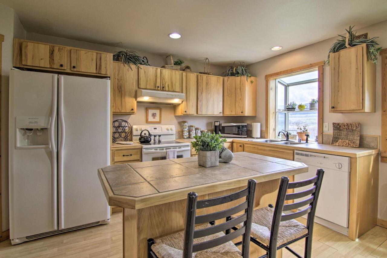 Airy Emigrant Townhome With Sweeping Mtn Views! Eksteriør billede