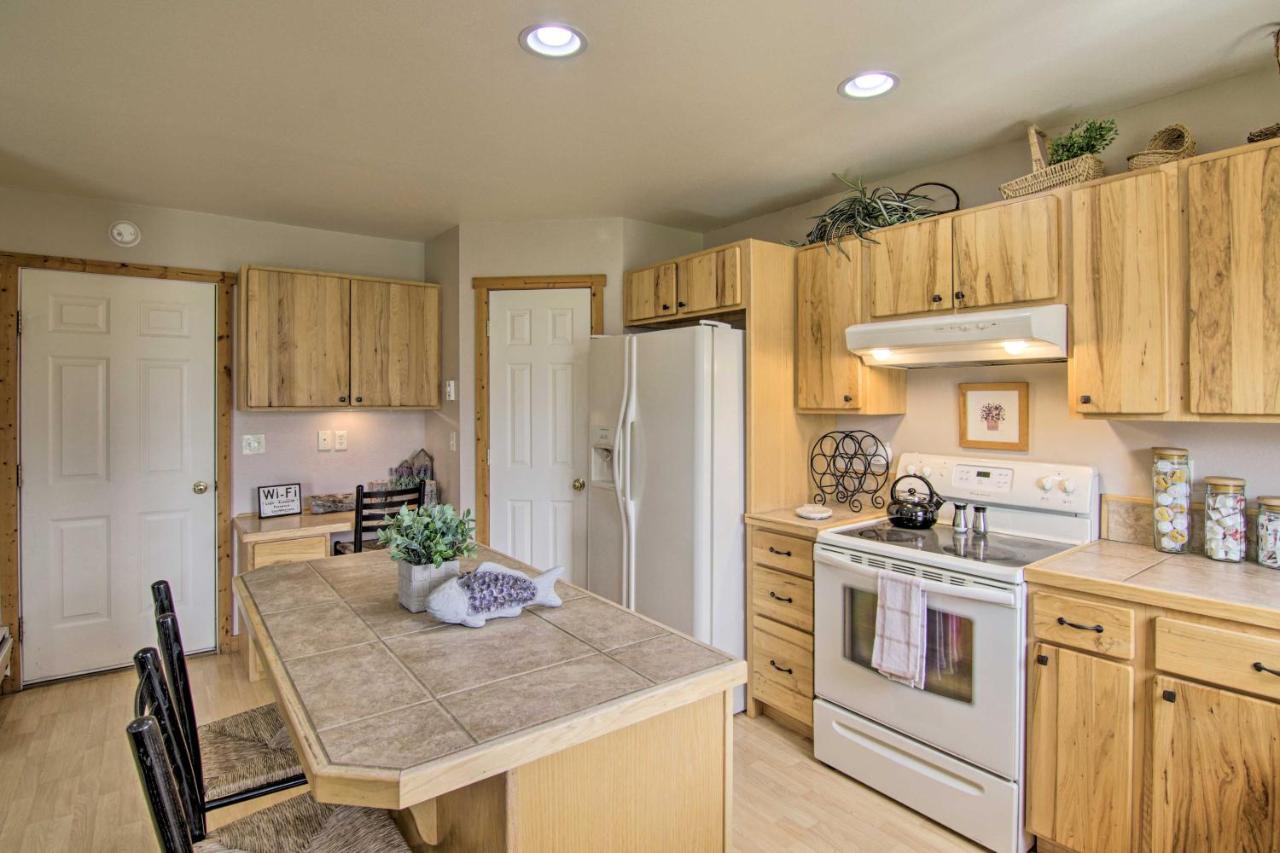 Airy Emigrant Townhome With Sweeping Mtn Views! Eksteriør billede