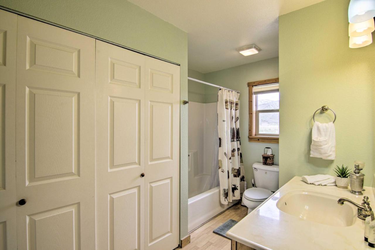 Airy Emigrant Townhome With Sweeping Mtn Views! Eksteriør billede